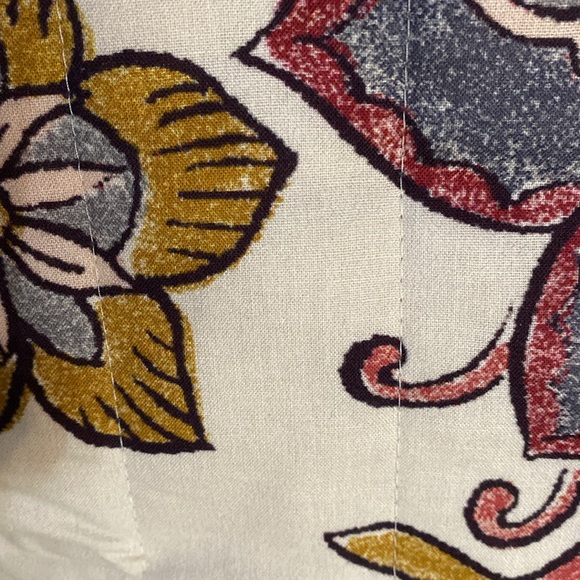 Studio D Floral Quilted Euro Sham, 26” x 26”, 100% Cotton NEW - Picture 2 of 8